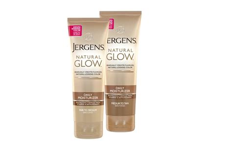 Is Jergens Self-Tanner Safe? (Ingredients, Smell, Sensitive Skin)