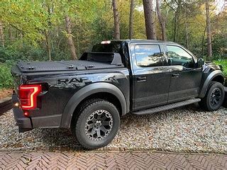 A Heavy Duty Truck Bed Cover On A Ford Raptor | A DiamondBac… | Flickr