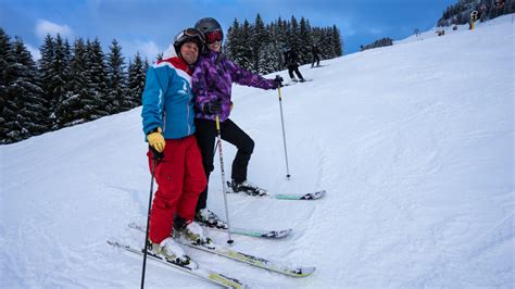 Skiing for Beginners: A Comprehensive Guide