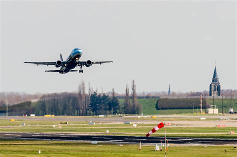 Brussels Airport Reopens for First Flights Since Terror Attacks - NBC News