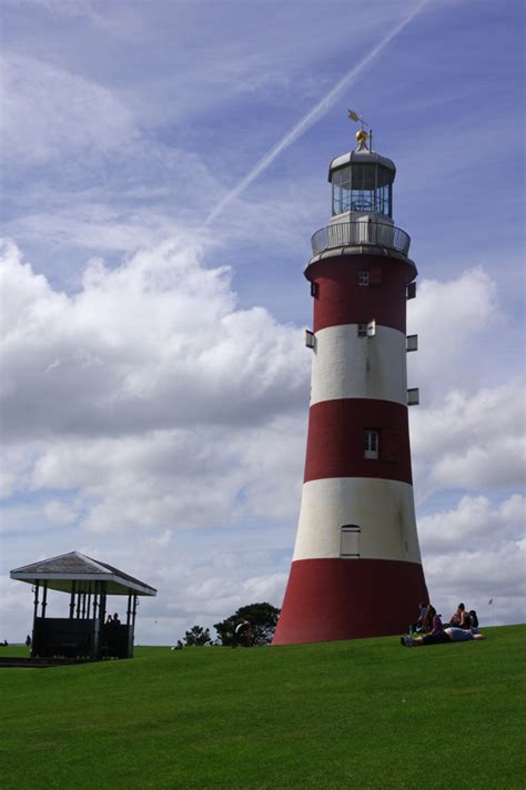 Smeaton's Tower © Stephen McKay cc-by-sa/2.0 :: Geograph Britain and Ireland