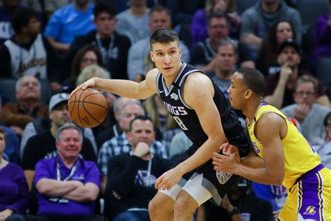 Lakers still pursuing Bogdan Bogdanovic; Hawks considered favorites