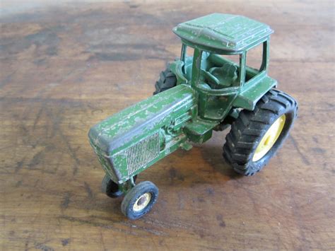 Vintage Metal Toy Tractor John Deere Farm Toy