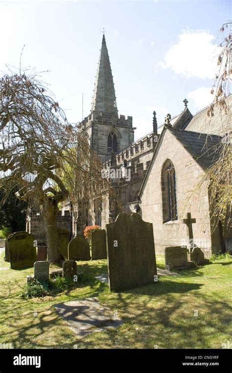 Hathersage church derbyshire hi-res stock photography and images - Alamy