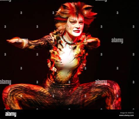 (dpa) - A cat from the musical 'Cats' sings the song 'Macavity' during a dress rehearsal at the ...