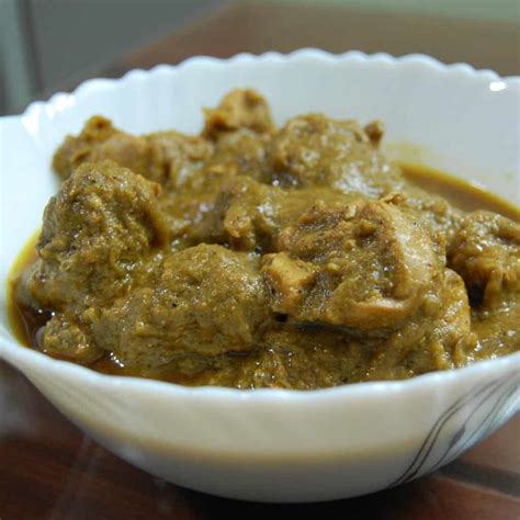 Coriander / Cilantro / Dhania Chicken Curry Recipe | A Little Bit of Spice