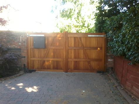 Gate Installation and Fitting Service for your Wooden Gates