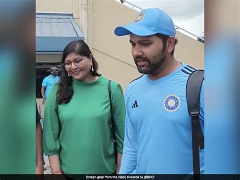 "Too Much Beard": Rohit Sharma's Hilarious Reaction To Fan's Request ...