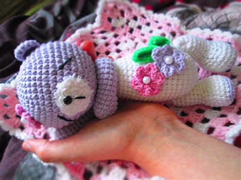 Sleeping teddy bear crochet pattern - Amigurumi Today