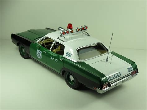 AMT 1970 Ford Interceptor New York Police - Model Cars - Model Cars ...