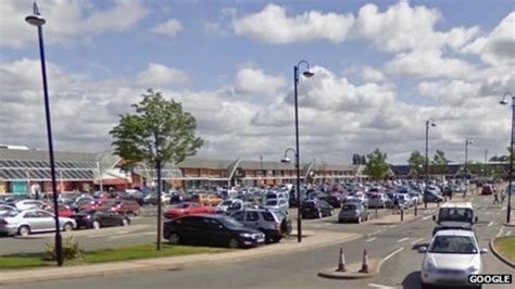 Broughton Shopping Park development approved - BBC News