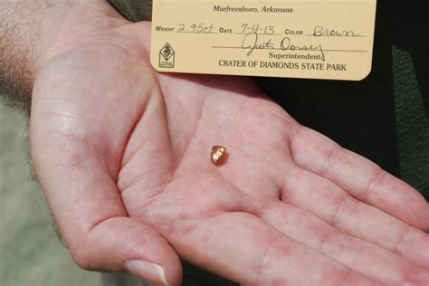 Kentuckian unearths 2.95-carat gem at Crater of Diamonds