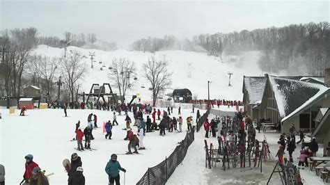 Boston Mills Brandywine Ski Resort opens for the season – Fox 8 Cleveland WJW