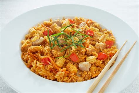 THAI CHICKEN CURRY FRIED RICE - Manitoba Chicken