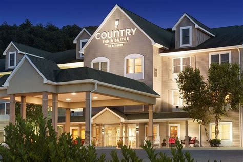 COUNTRY INN & SUITES BY RADISSON, LEHIGHTON (JIM THORPE), PA $96 ...