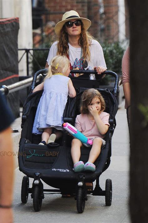 Drew Barrymore out for a stroll with her kids, Olive and Frankie in NYC ...