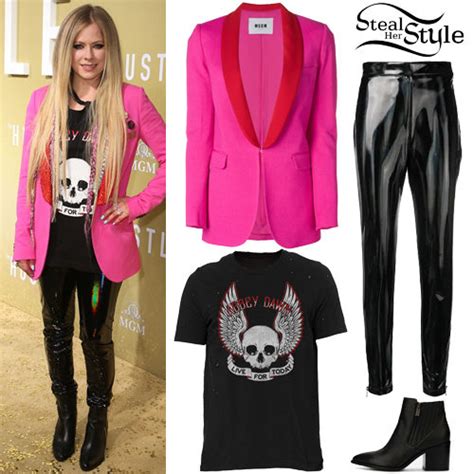 Avril Lavigne's Fashion, Clothes & Outfits | Steal Her Style