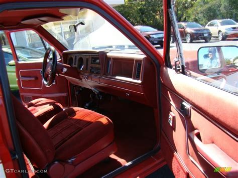 1986 Ford bronco ii interior