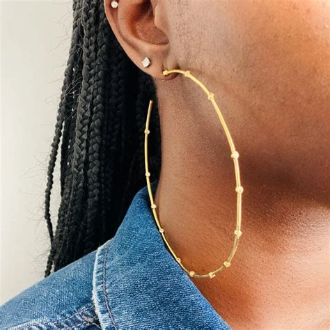 Hoop Earring Sizes: A Handy Guide | Jewelry Guide