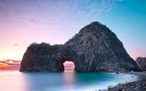 Dusk at Senganmon on Izu Peninsula Japan-2016 Bing Desktop Wallpaper Preview | 10wallpaper.com