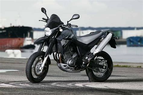 YAMAHA XT660R (2004-2017) Review | Speed, Specs & Prices