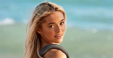 Olivia Dunne Shares New 'Sports Illustrated Swimsuit' Photos - Men's ...