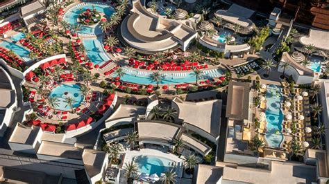 Review: Conrad Las Vegas (Resorts World), one of the Strip’s newest ...