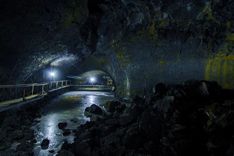 Shoshone Ice Caves - Idaho.com