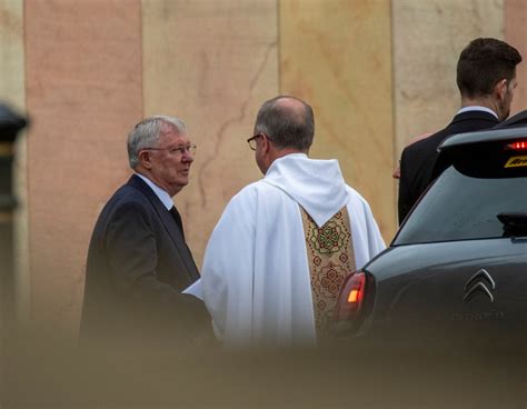 David Beckham leads host of ex-footballers at funeral of Sir Alex ...