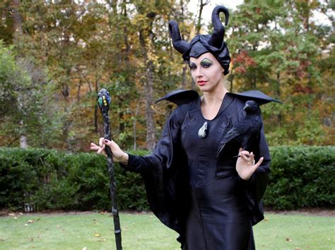 In a Hurry? A Quick & Cheap Maleficent Costume! | BlueGrayGal