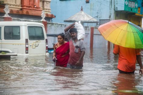 In Pictures: Parts of Chennai Face Neglect and Flooding | NewsClick