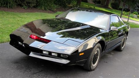 This KITT Replica Is The Ticket To Your Knight Rider Fantasy