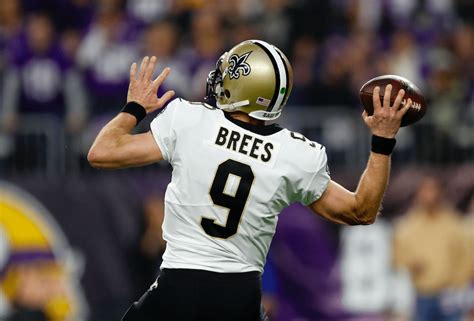 Drew Brees sets NFL all-time record for completions - Sports Spectrum