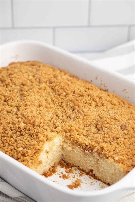 Bisquick Coffee Cake in a 13x9 Pan | Everyday Family Cooking