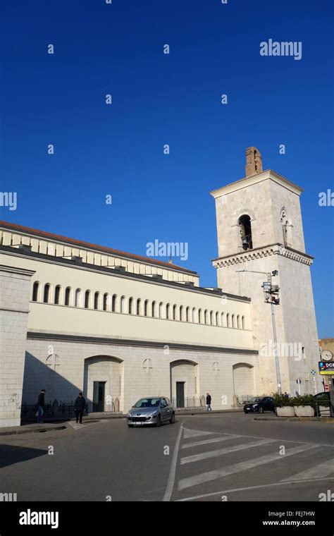 Benevento cathedral hi-res stock photography and images - Alamy