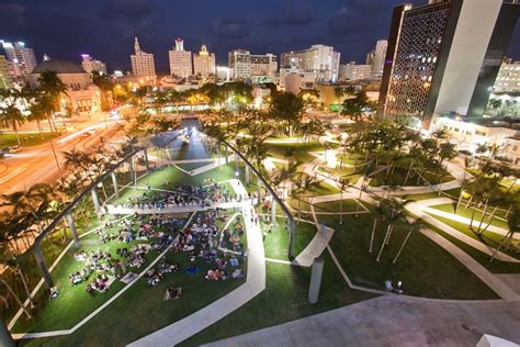 Soundscape Park by Robin Hill (Miami Beach, Florida) | Architectural photographers, Pavilion ...