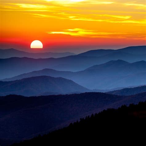 What a gorgeous sunset in the Great Smoky Mountains National Park Beautiful Sunset, Gatlinburg ...