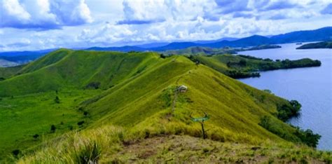 Danau Sentani – pemandangan pulau papua