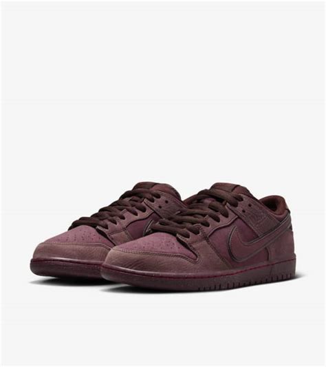 Nike SB Dunk Low 'Burgundy Crush' (FN0619-600) release date. Nike SNKRS SG