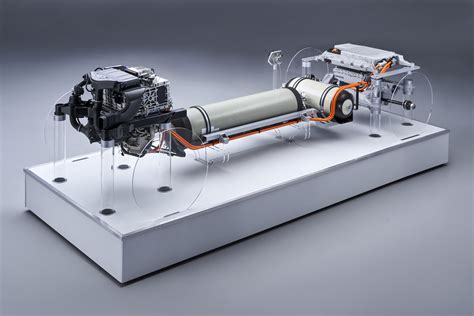 BMW Reveals New Hydrogen Fuel-Cell Technology | TheDetroitBureau.com