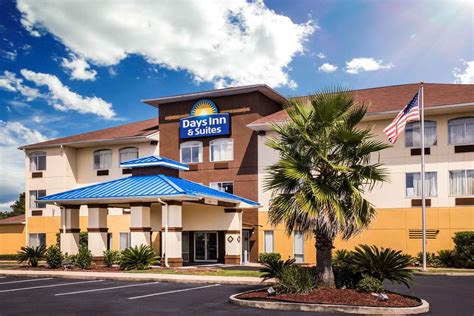 Days Inn & Suites Foley, AL - See Discounts