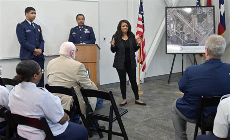 Congresswoman Jasmine Crockett and Redbird Composite Squadron | Photos ...