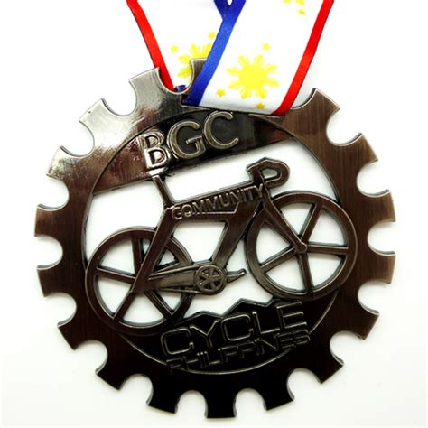 Cycling field medal for endurance race - Custom Medals