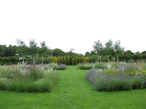 British Memorial Garden Caen - Caen - TracesOfWar.com