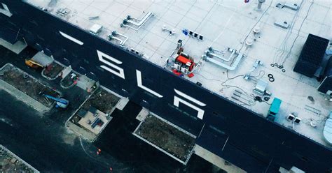 Tesla Turns a Profit—and Builds a Chinese Factory Very Fast | WIRED