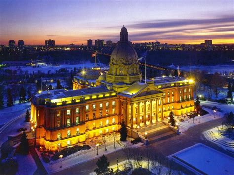 legislature_buildings_in_winter_edmonton_alberta-1024×768