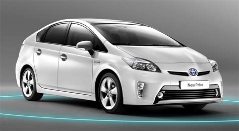 2012 Toyota Prius - now in two trim levels in Malaysia