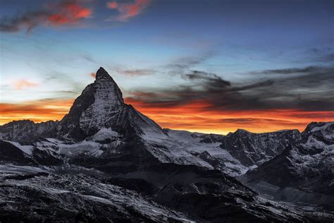 Hintergrundbilder : dunkel, Berge, Himmel, Natur, Schweiz, Matterhorn, Sonnenuntergang 2048x1366 ...