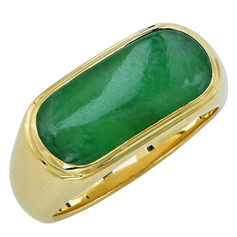 Beautiful Jade Gold Ring For Sale at 1stdibs