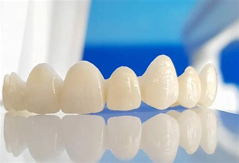 Porcelain Bonded Crowns vs. Zirconia Crowns: Choosing the Right Option ...